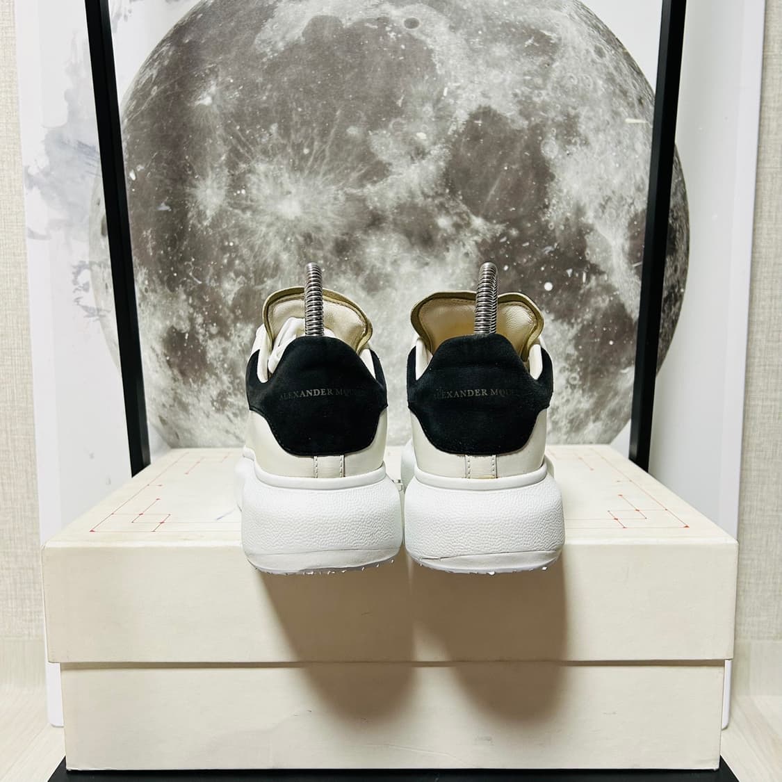 정품 35) 알렉산더 맥퀸 오버솔 스니커즈 225~23 상품이미지4