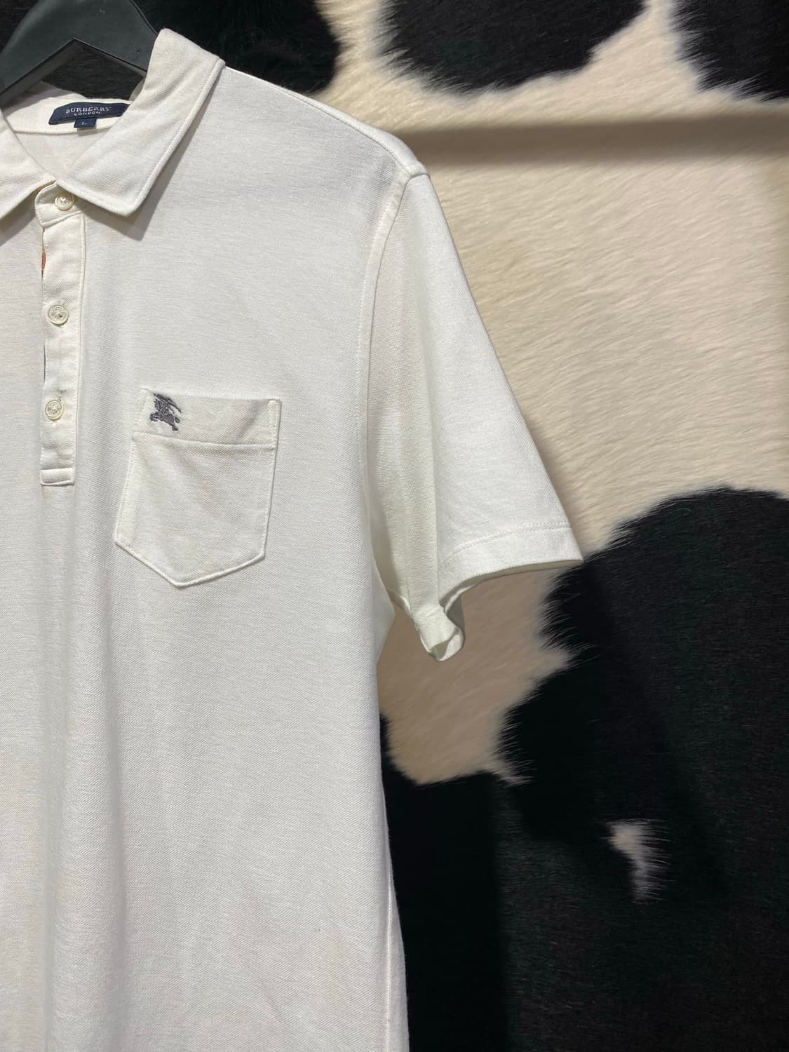 Burberry 베이직 자수 포켓 반팔 티셔츠 상품이미지4