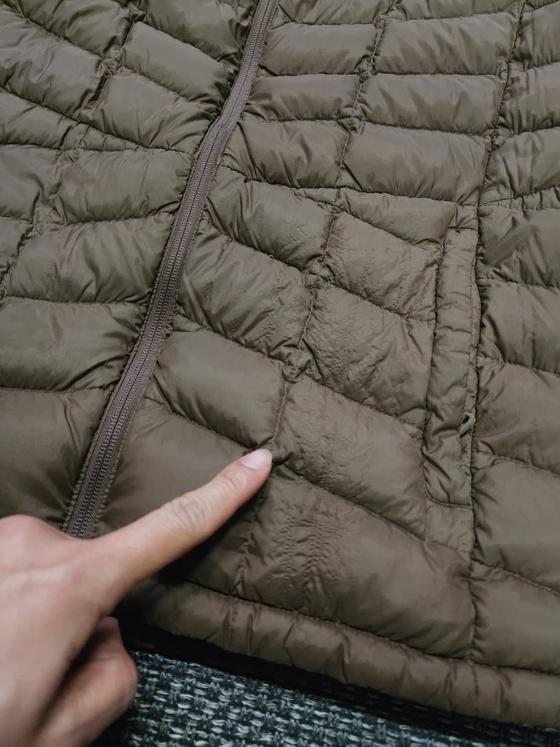 몽벨 경량 패딩 브라운 패딩 105 XL 상품이미지6