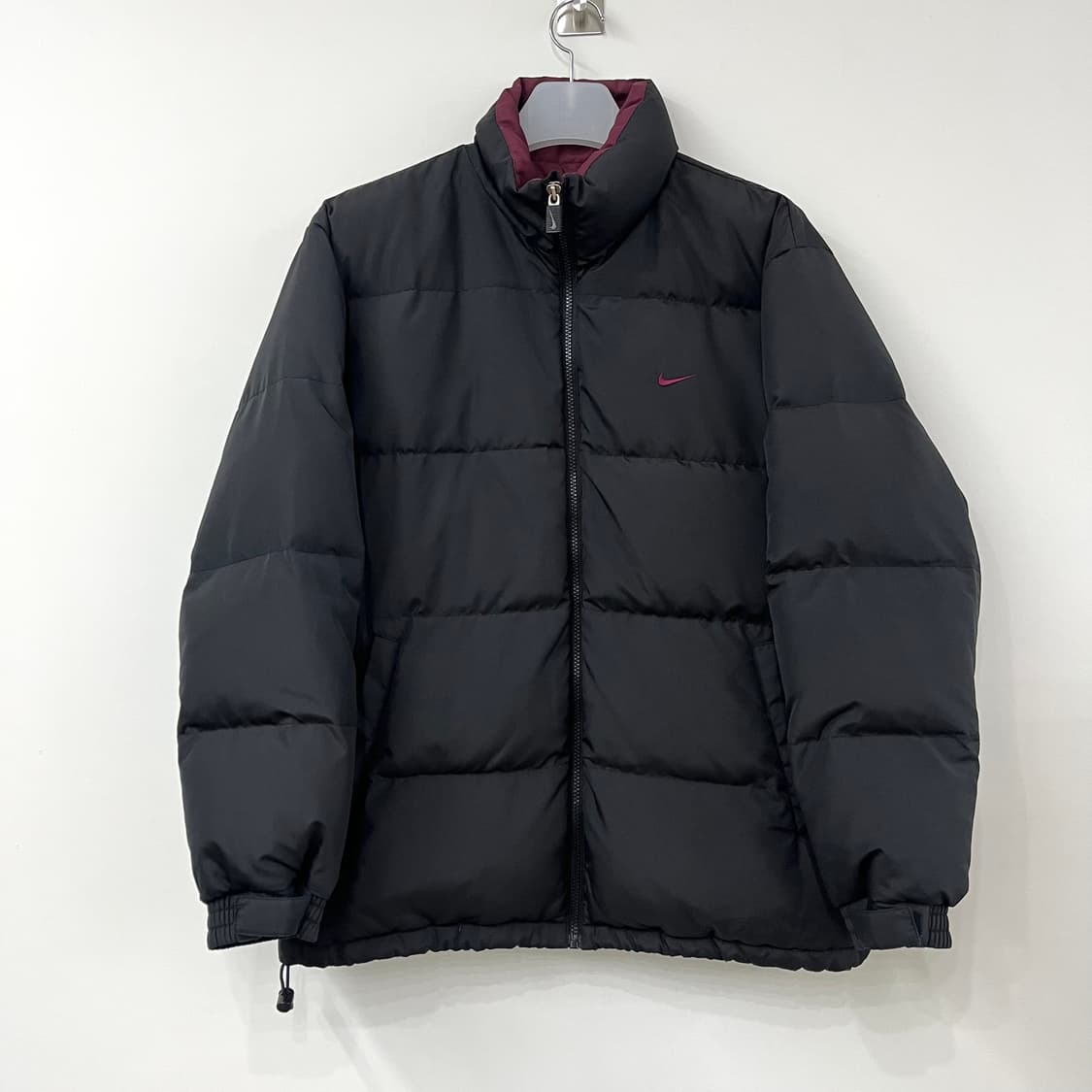 나이키 00s 버건디 스우시 뉴챔프 블랙 덕다운 패딩 자켓 상품이미지2