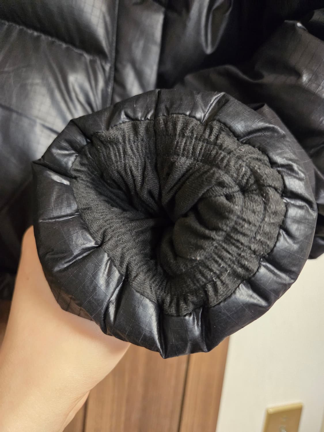 노스페이스 화이트라벨 여성 노벨티 눕시 RDS 다운 자켓 블랙 95(L) 상품이미지5