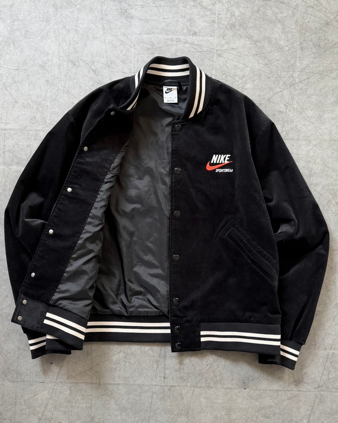 Nike 나이키 NSW 트렌드 봄버자켓 블랙컬러 상품이미지6