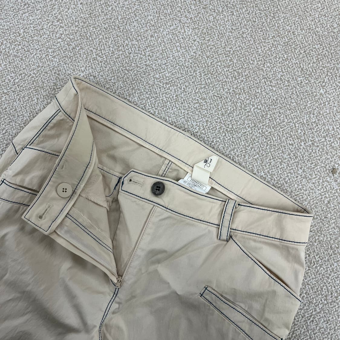 [66] 한섬 오즈세컨 여성 아이보리 라인 디테일 바지 0120M1 상품이미지2