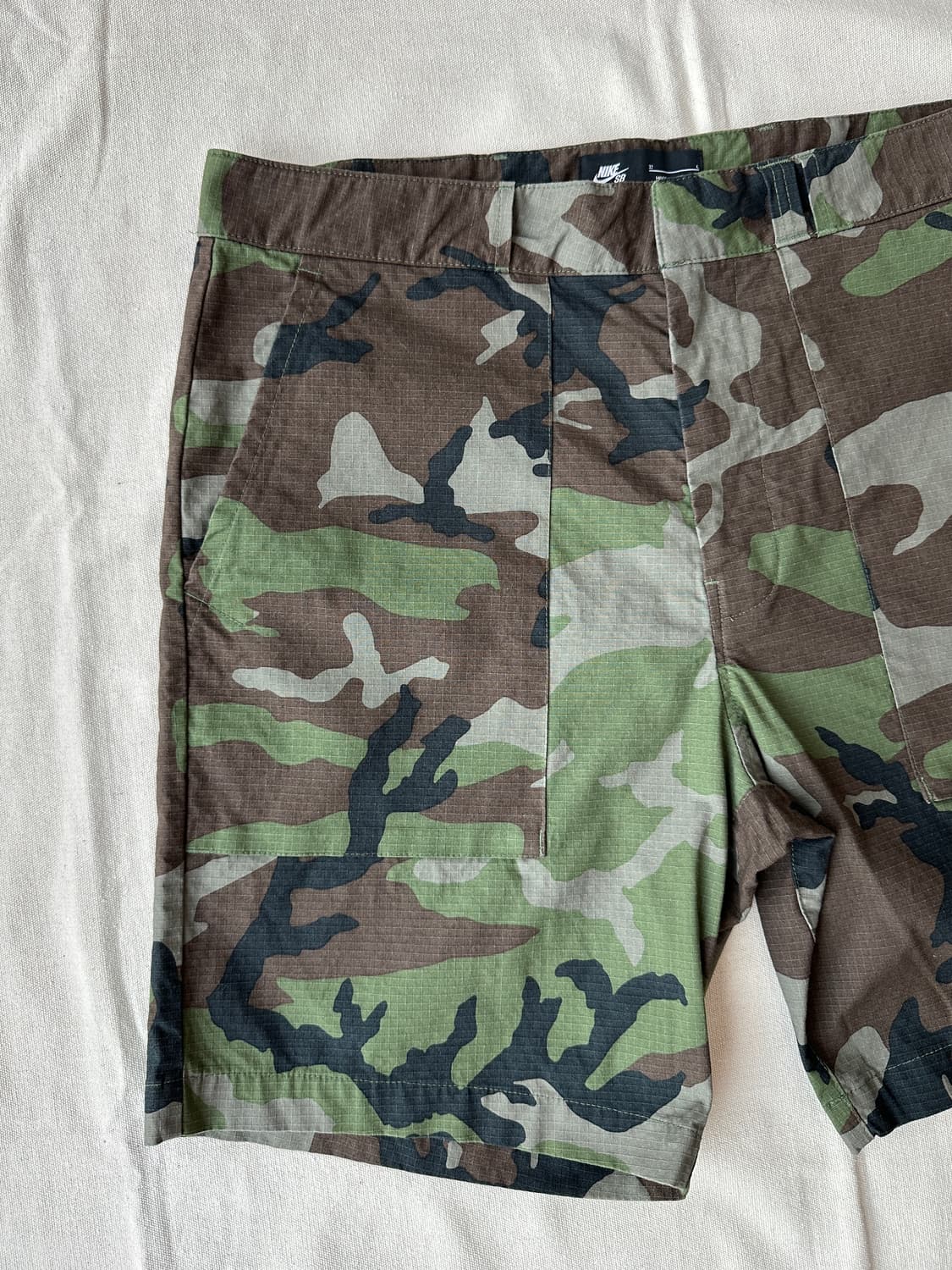 나이키 SB 우드랜드 카모 립스탑 쇼츠 32 L 상품이미지2