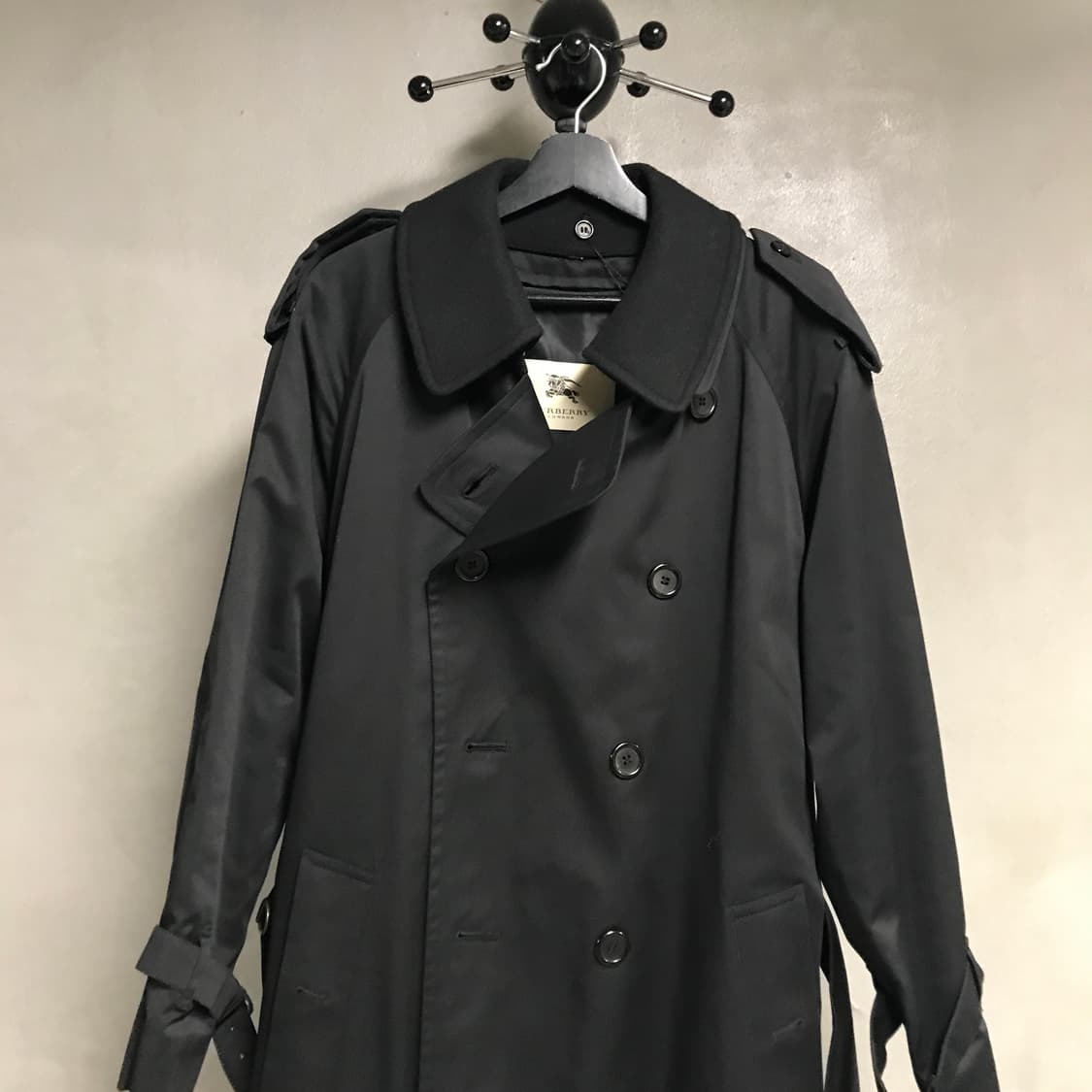 버버리 트렌치 코트 블랙 ZZ 상품이미지2