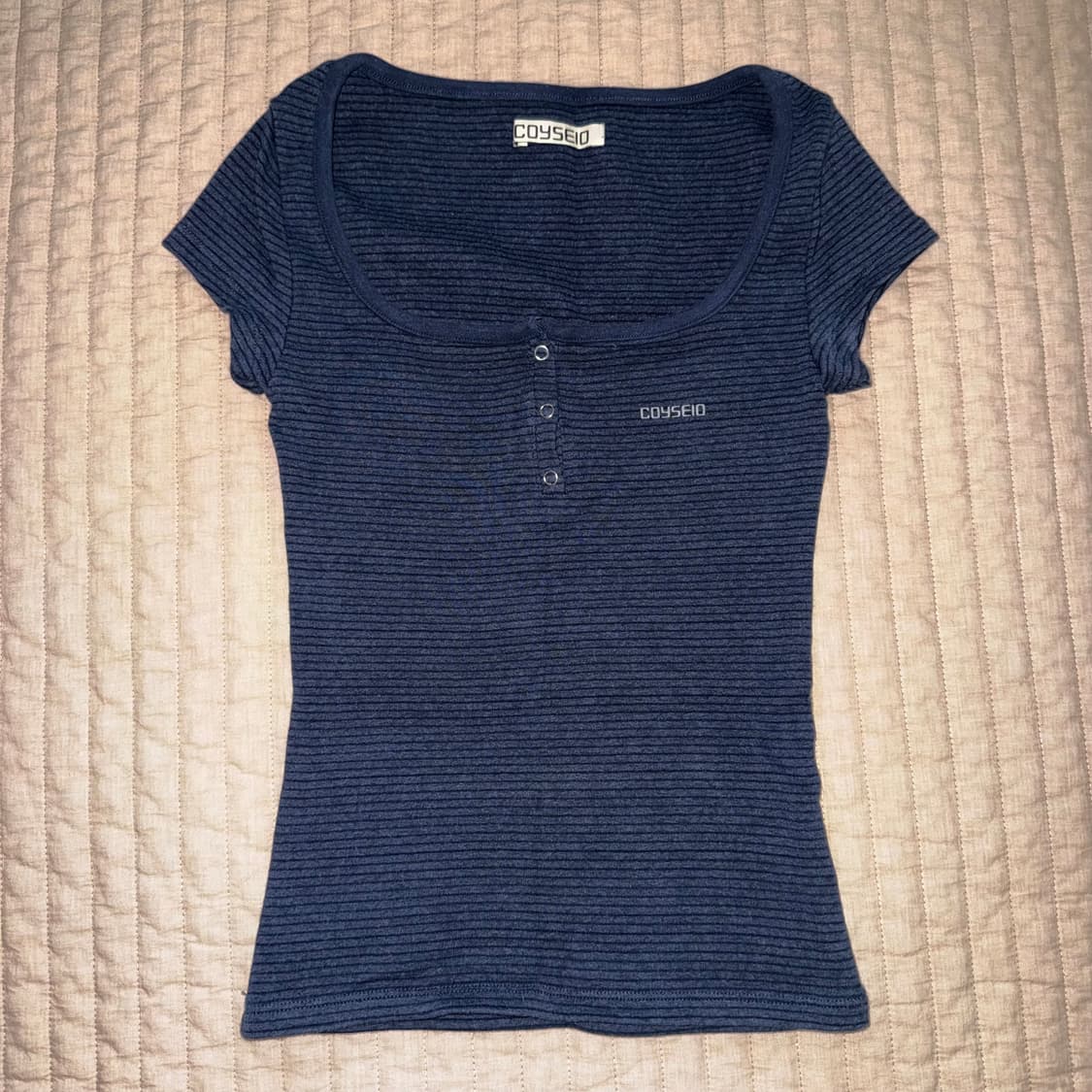 코이세이오 PRONG SNAP MINI LOGO TEE NAVY  상품이미지2