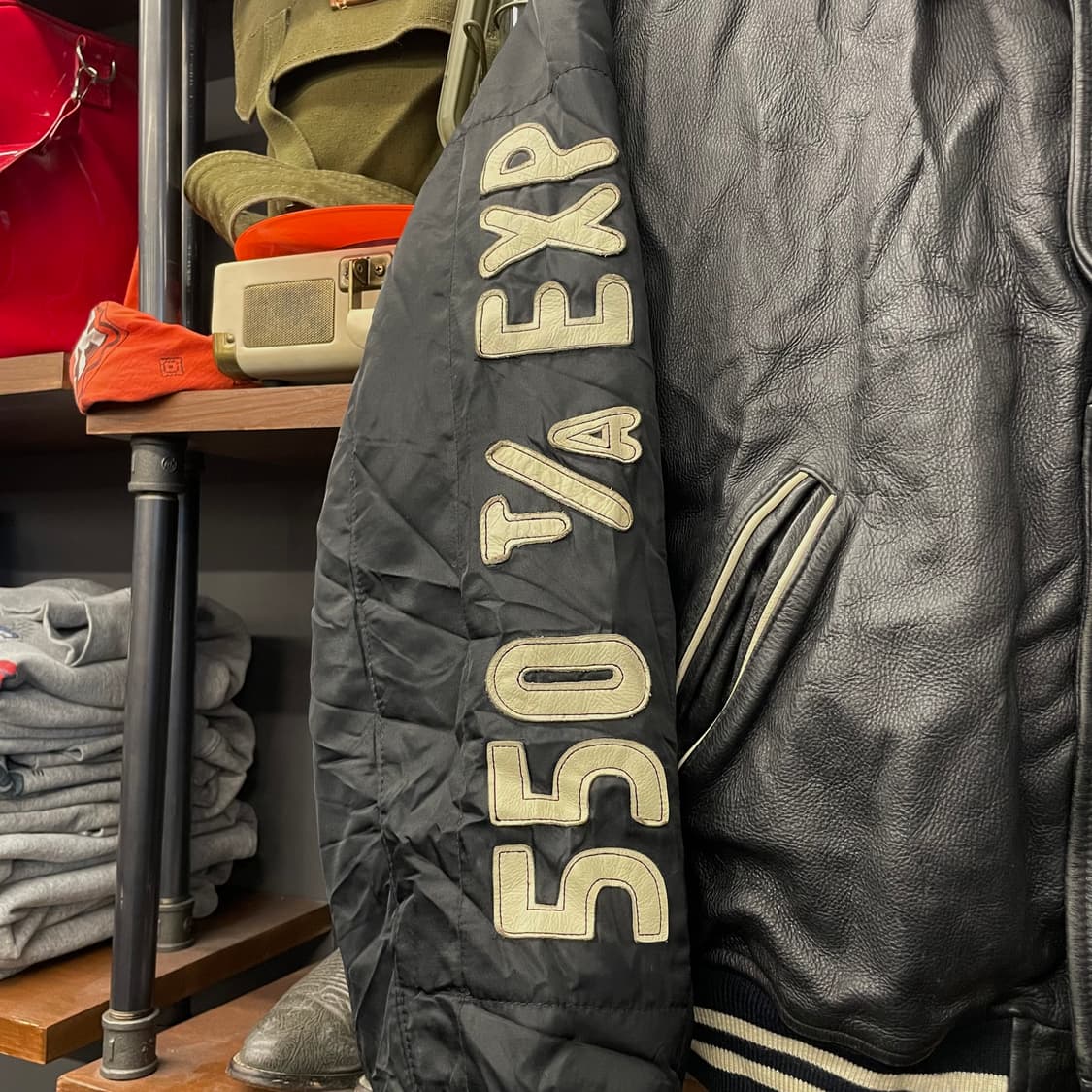 90s DIESEL 디젤 엠브로이드 리얼 레더 봄버 바시티 자켓 소가죽 상품이미지3