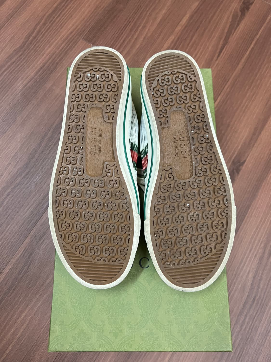 구찌 메쉬드 스니커즈 255 상품이미지4