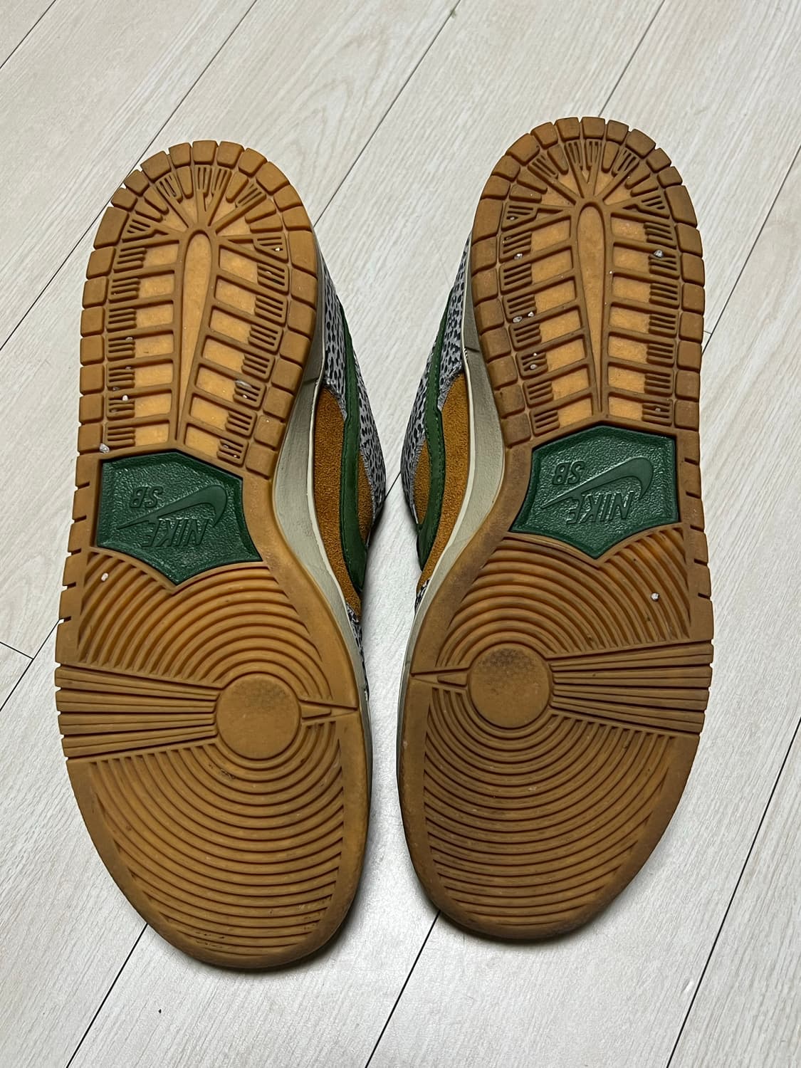 나이키 SB 덩크 로우 사파리 265 상품이미지8