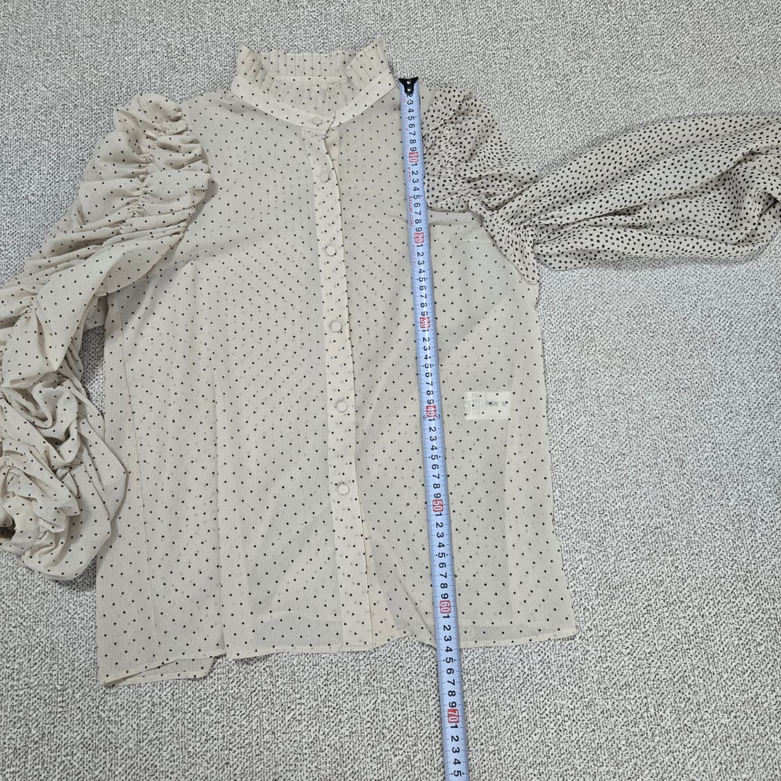 0179.JS뉴욕 도트 셔링쉬폰 블라우스 아이보리 퍼프 긴팔F 상품이미지9
