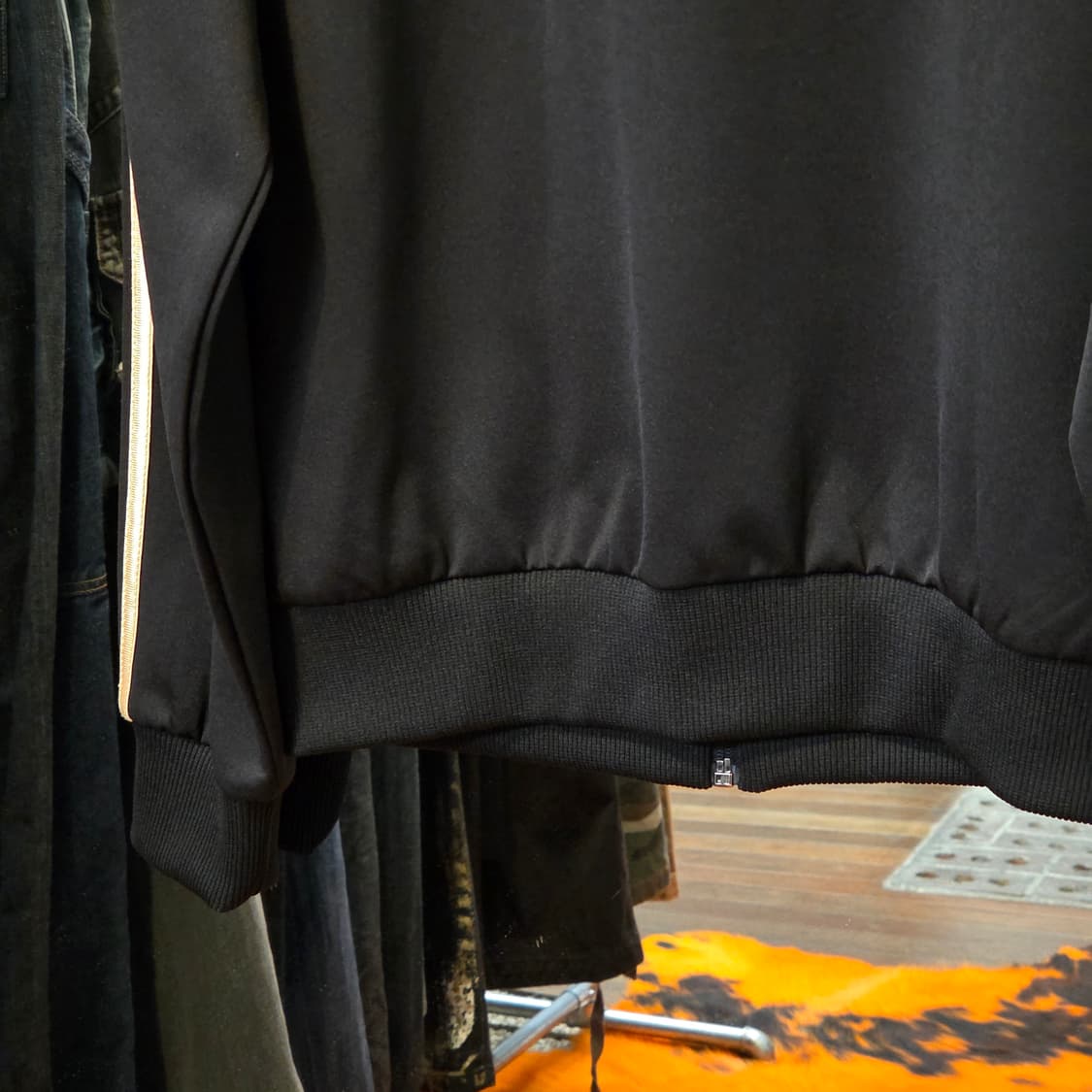 아디다스 블랙 골드 져지 트랙탑 상품이미지7