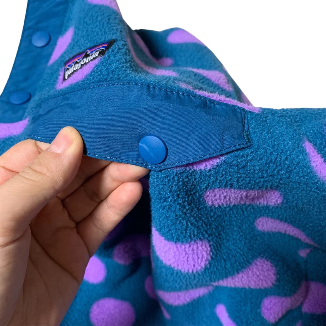 파타고니아 신칠라 도트 희귀 매물 (단추 얼룩) 상품이미지2