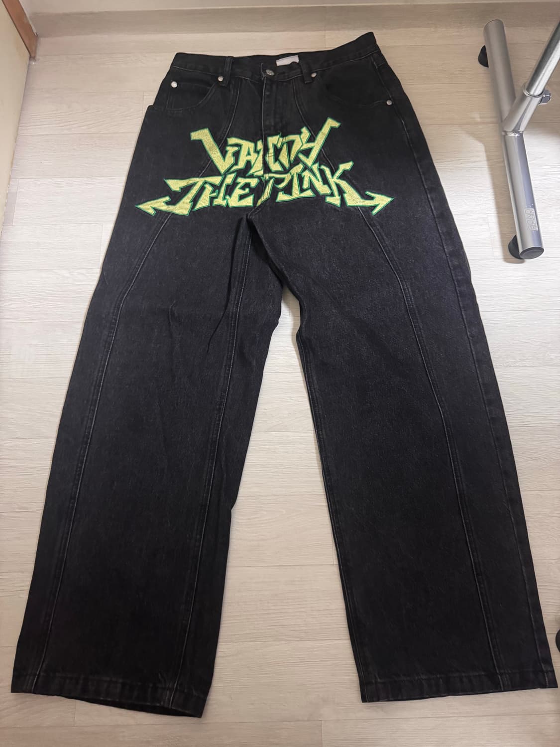 반디 더 핑크 그래비티 데님 팬츠 32 사이즈 판매합니다 상품이미지1