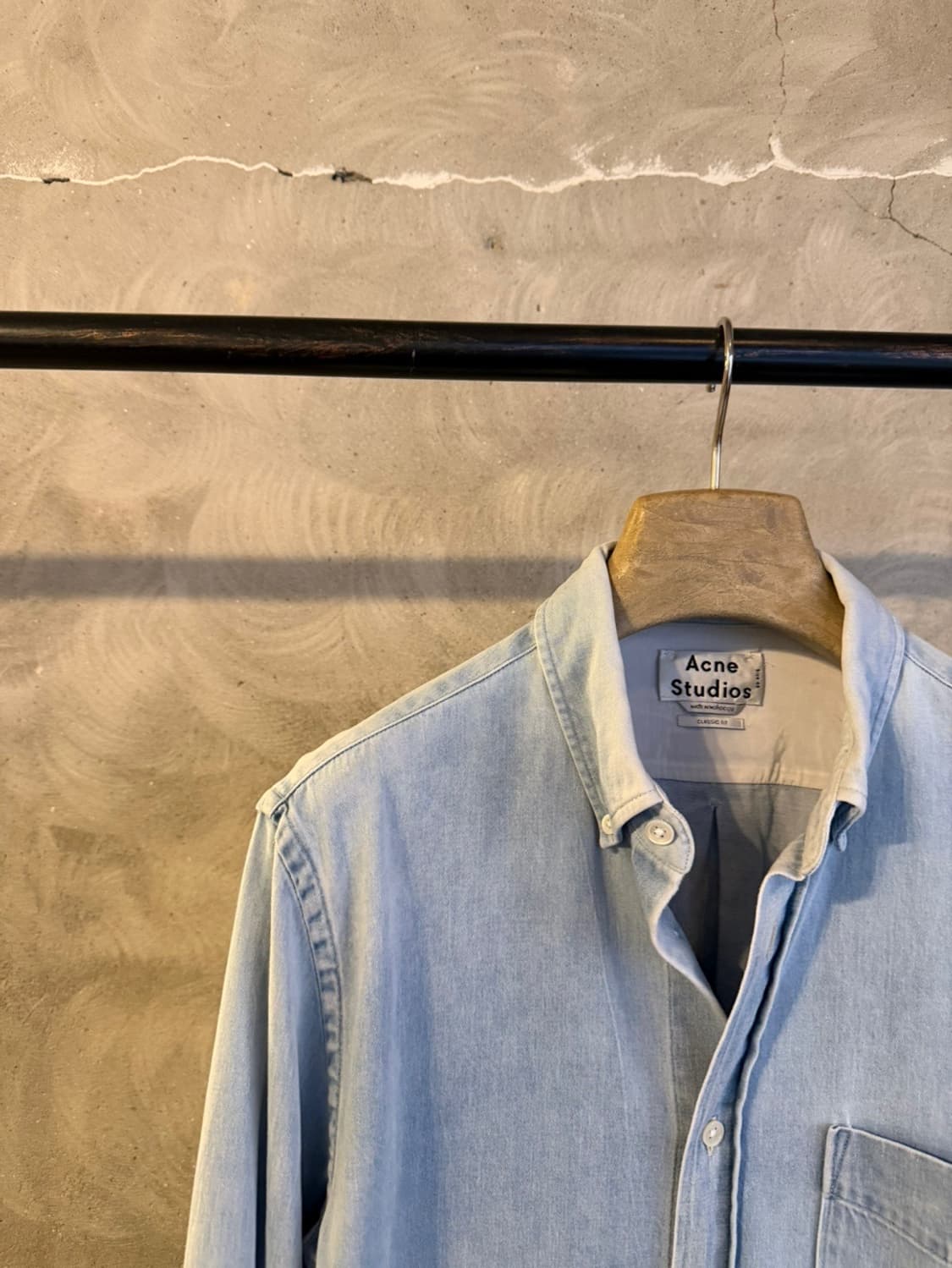 아크네 스튜디오 데님 버튼다운 셔츠 100 상품이미지3