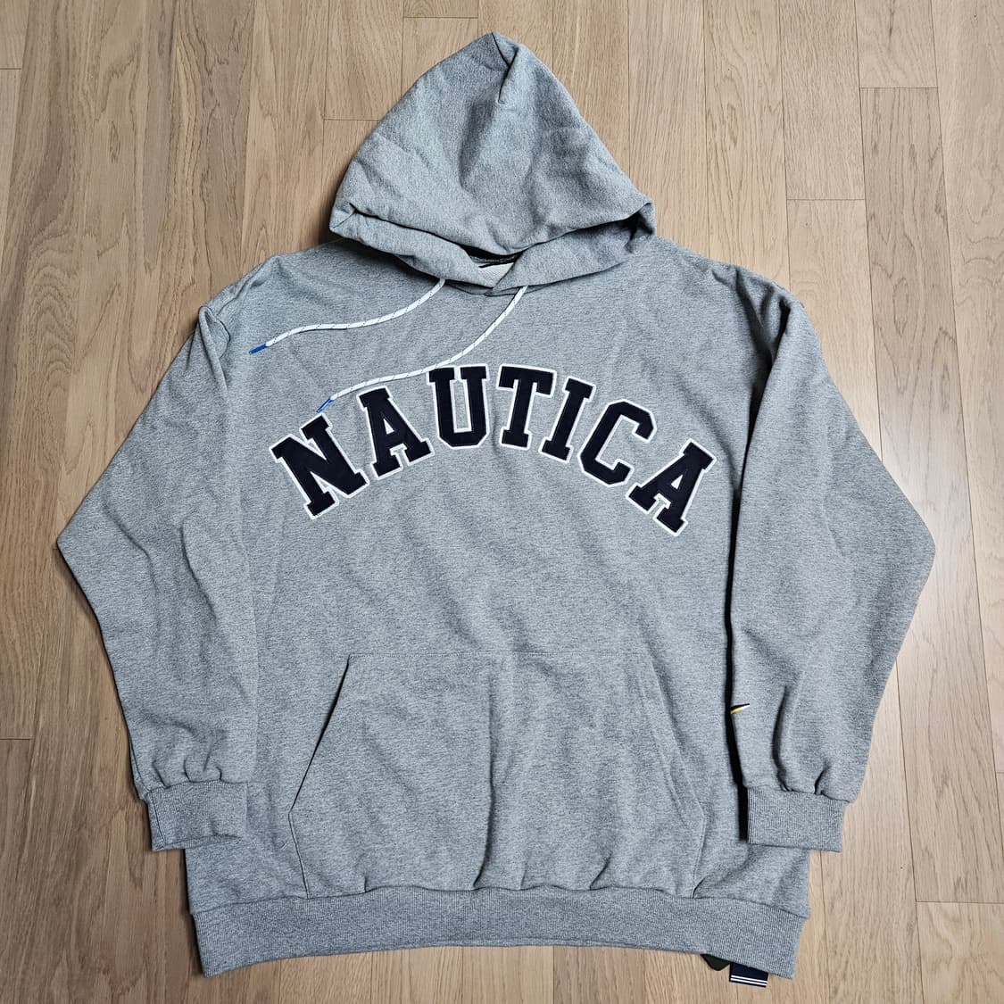 노티카 재팬 프릭스토어 후드티 상품이미지2