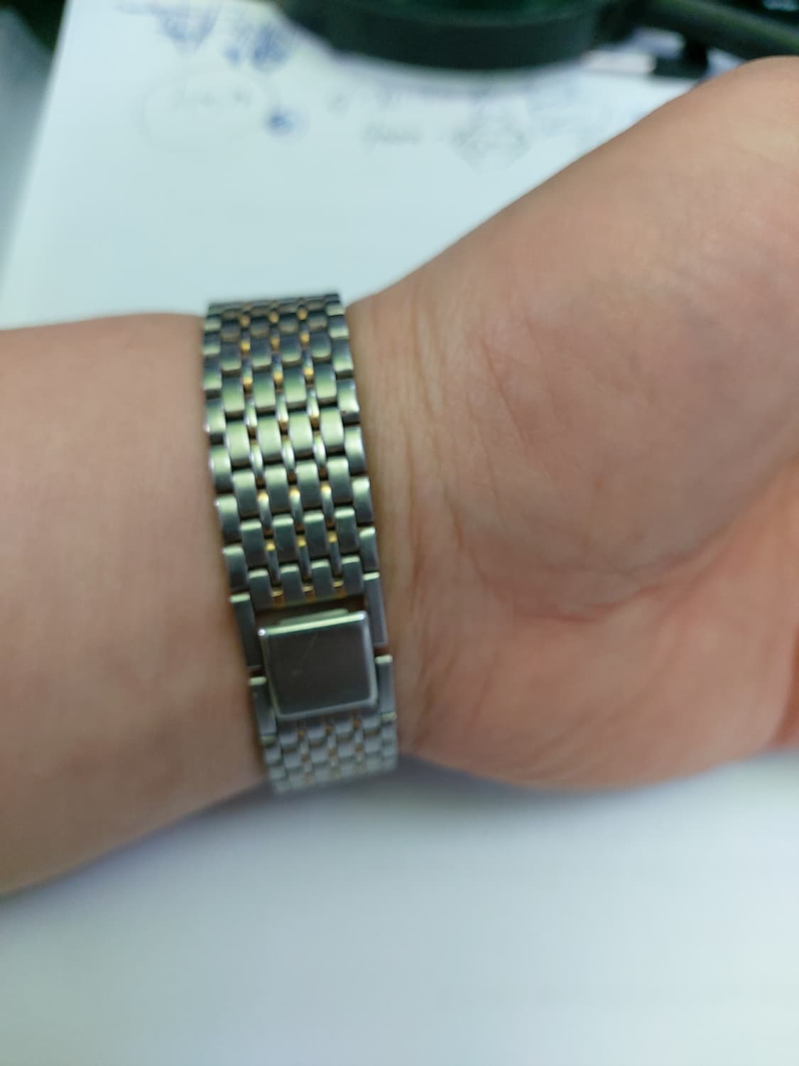 Omron 브랜드의 문페이즈 쿼츠 시계 상품이미지5