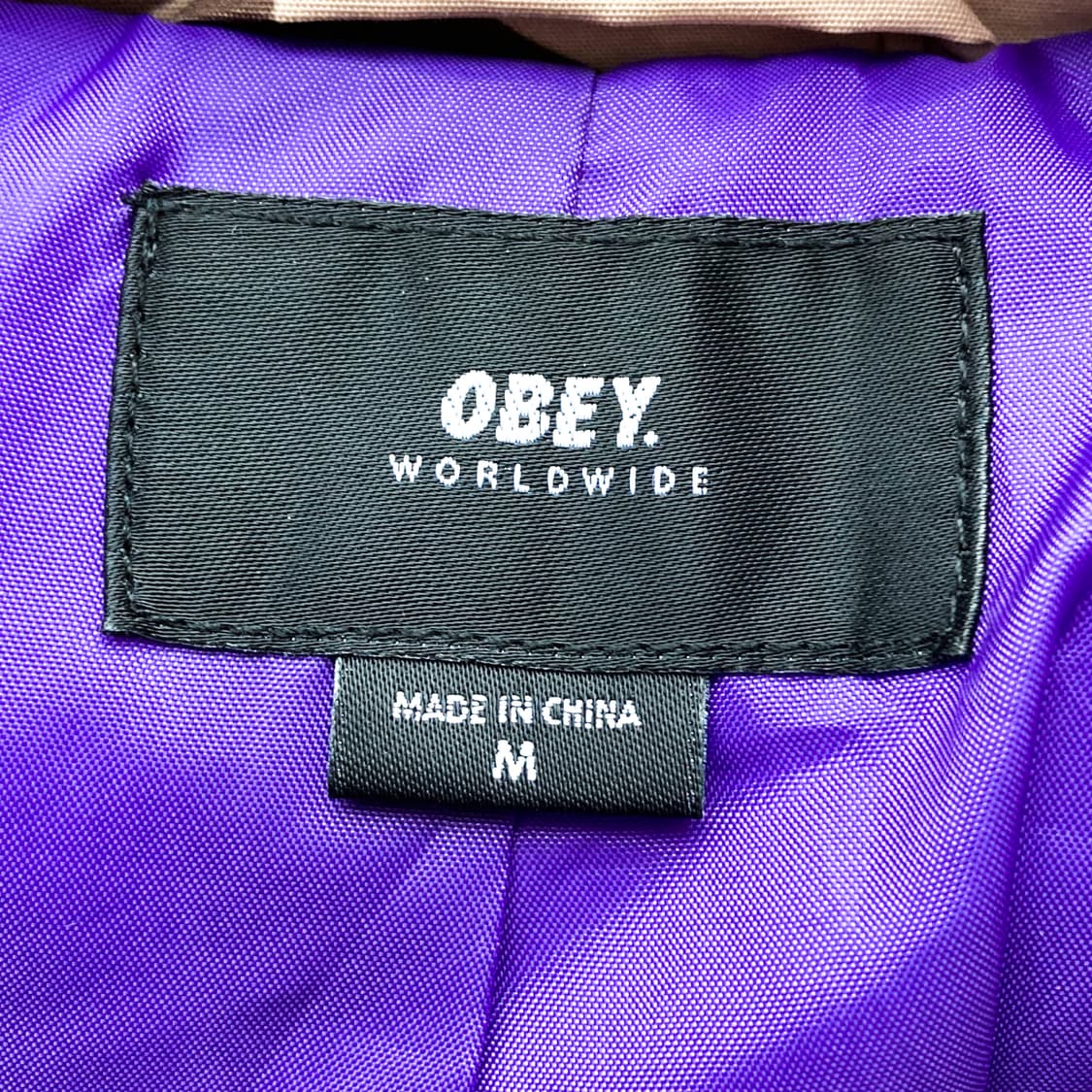 오베이 아이즈 로고 데저트 카모플라쥬 점퍼 상품이미지9