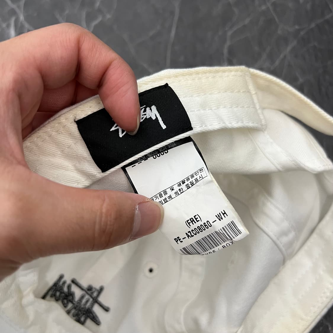 스투시 로고 볼캡 화이트 상품이미지4