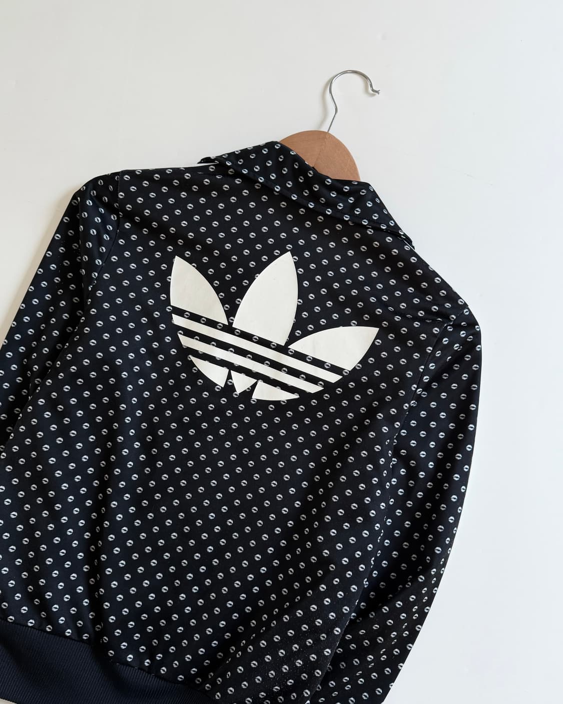 Adidas 아디다스 블랙컬러 립패턴 파이어버드 트랙탑 상품이미지5