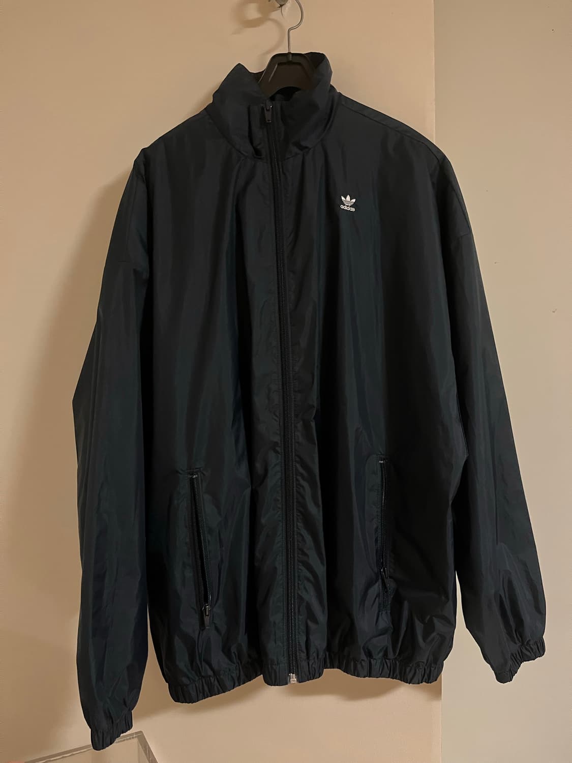 Adidas X Hyke 바람막이점퍼 상품이미지1