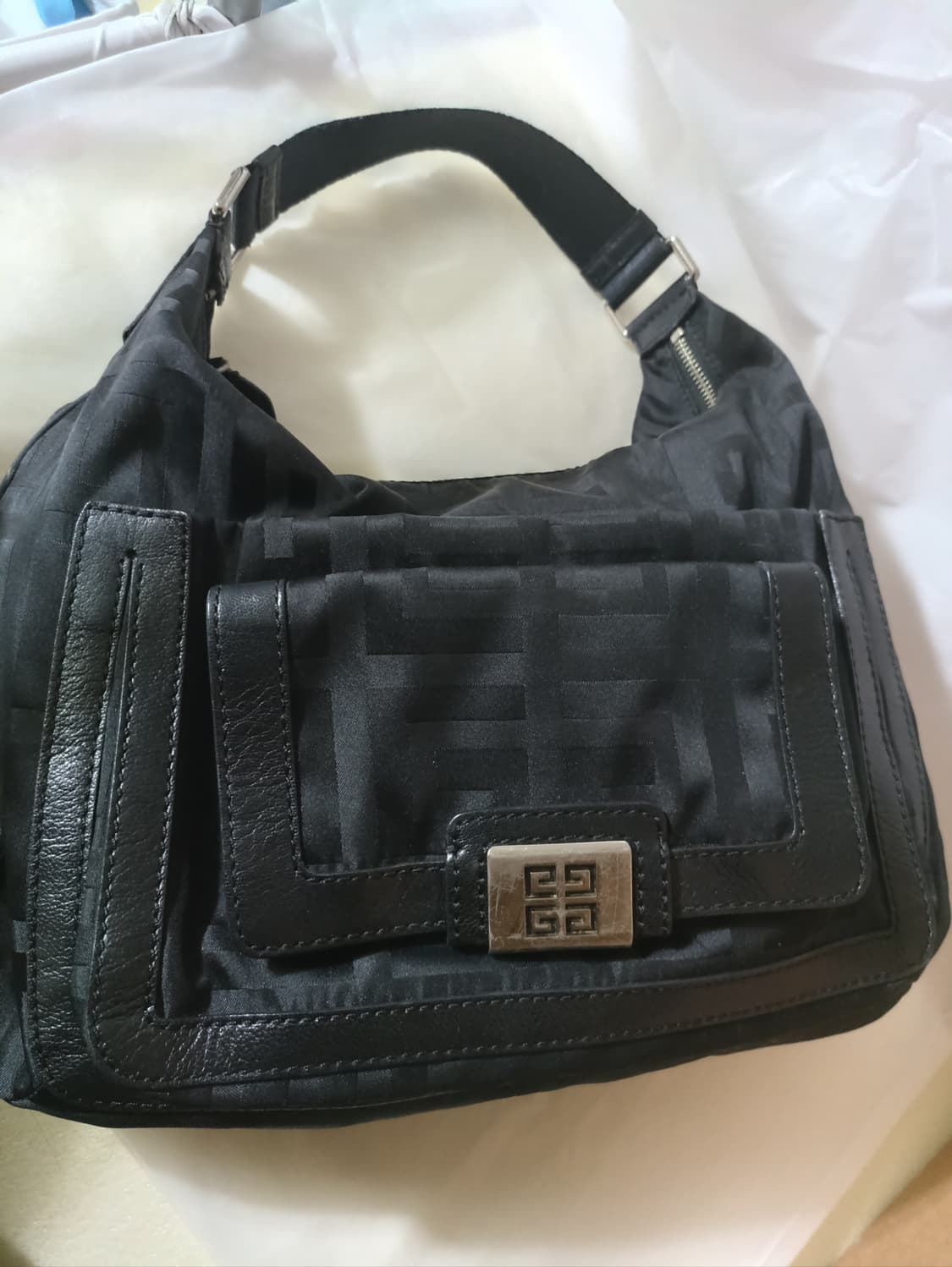 지방시 로고 블랙 숄더백 토트백 호보백 상품이미지2