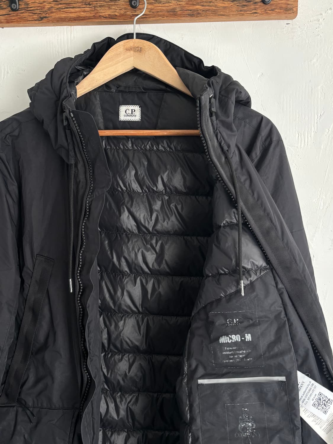 C.P. Company CP 컴퍼니 마이크로 M 렌즈 다운 패딩 상품이미지8