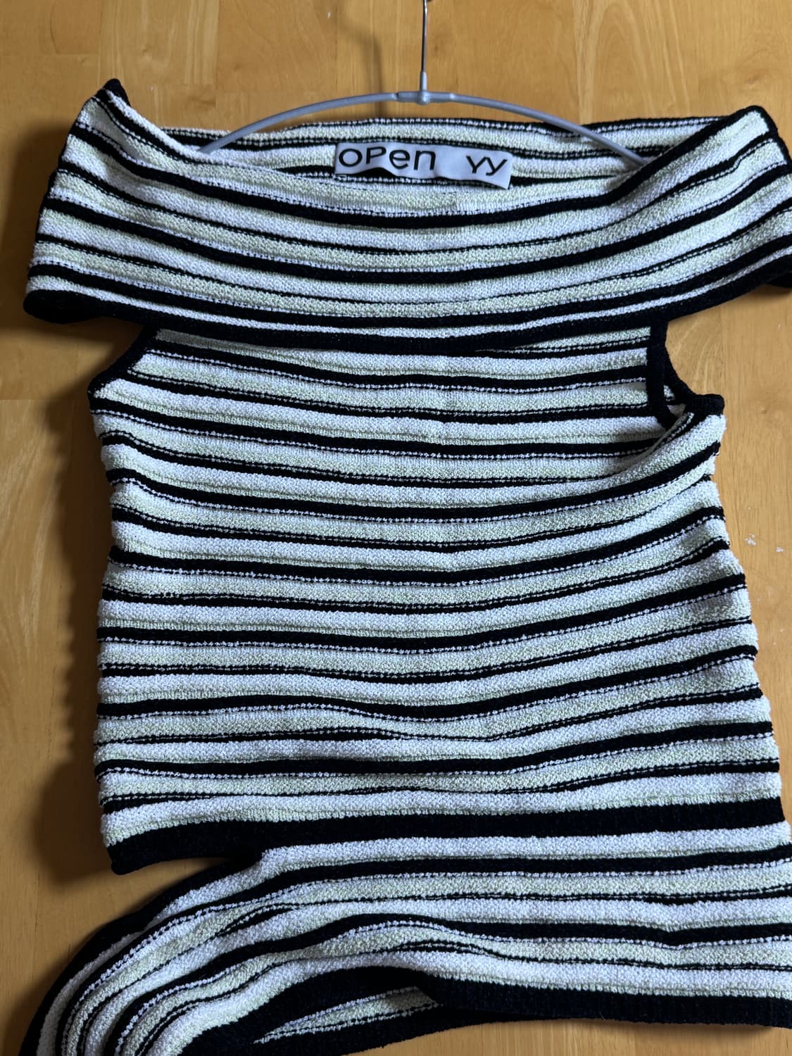 오픈와이와이 EMBOSSED STRIPE COWL TOP 상품이미지5
