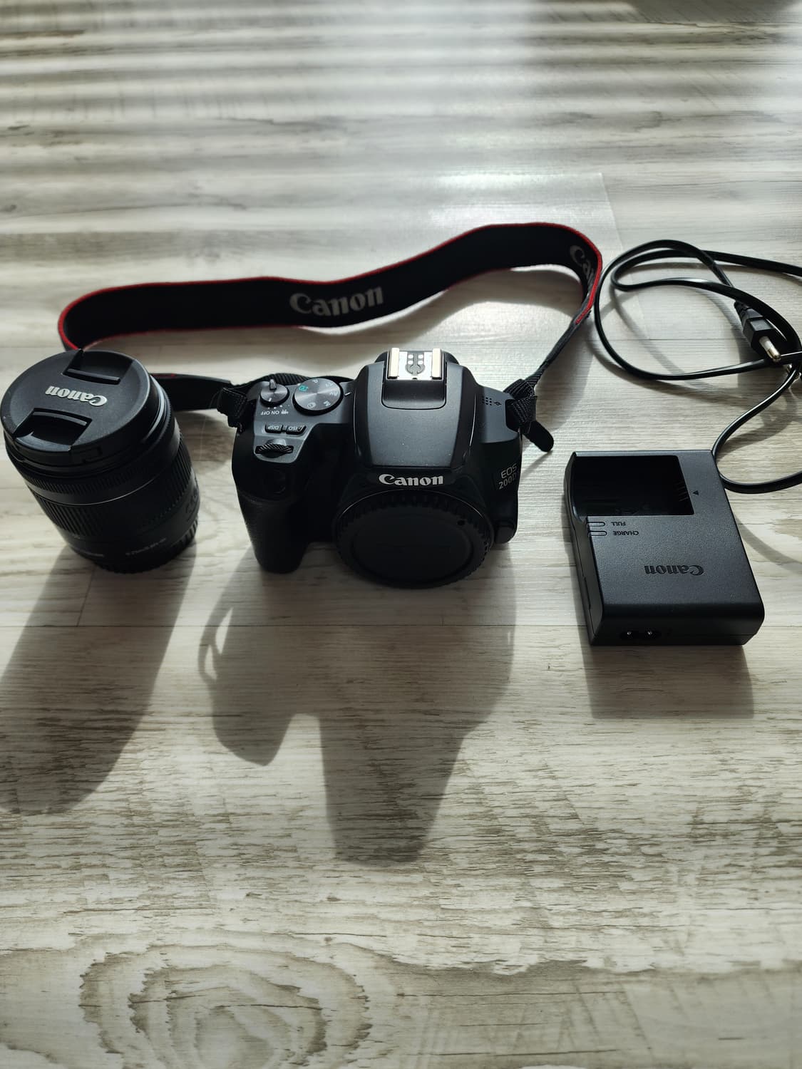 캐논 EOS 200D II 18-55STM 번들렌즈셋 팜 DSLR 카메라 상품이미지1