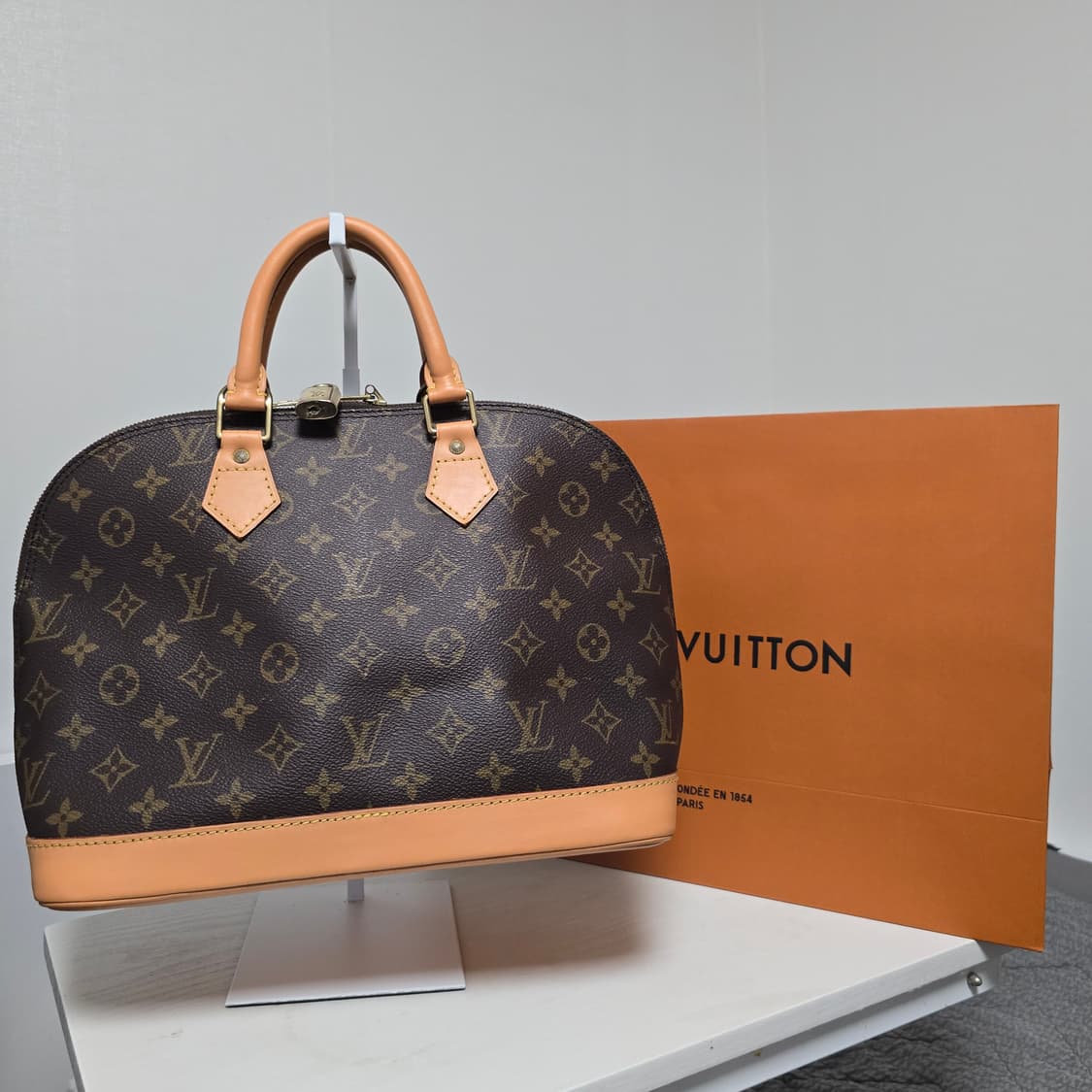 루이비통 알마 PM 상품이미지1