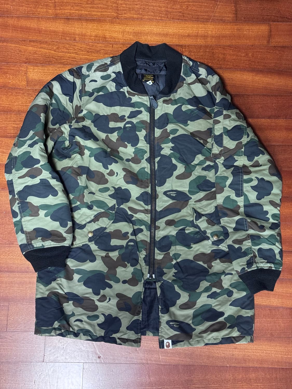 베이프 녹계 롱패딩 상품이미지1