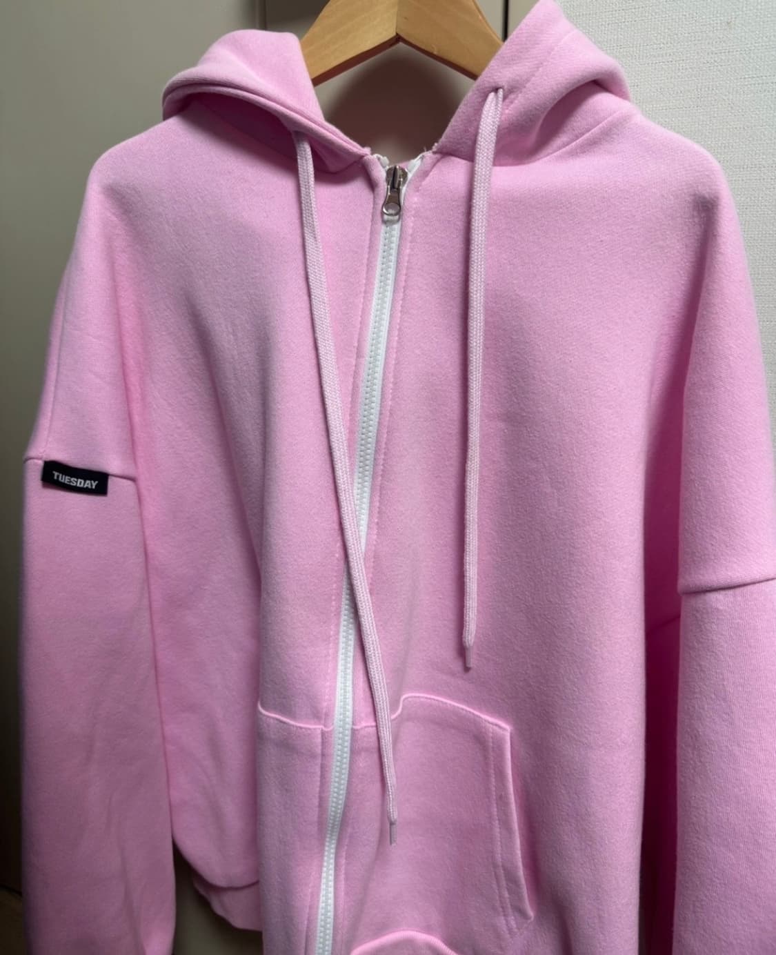 킴즈서울 핑크색 오버핏 후드 집업 상품이미지9