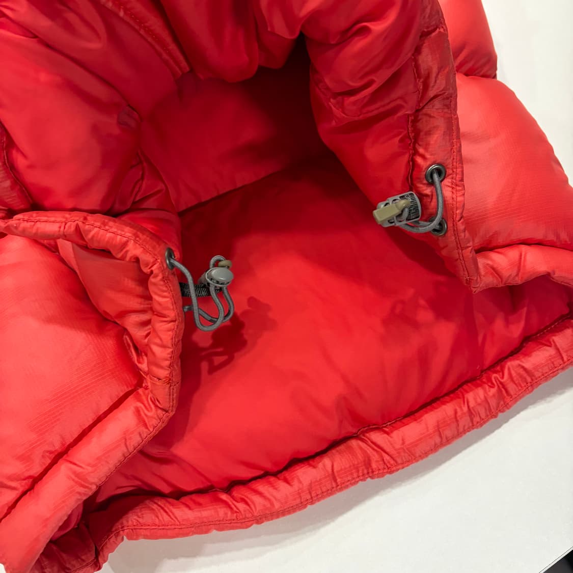 [95] 노스페이스 700 레드 패딩 조끼 C140 상품이미지8