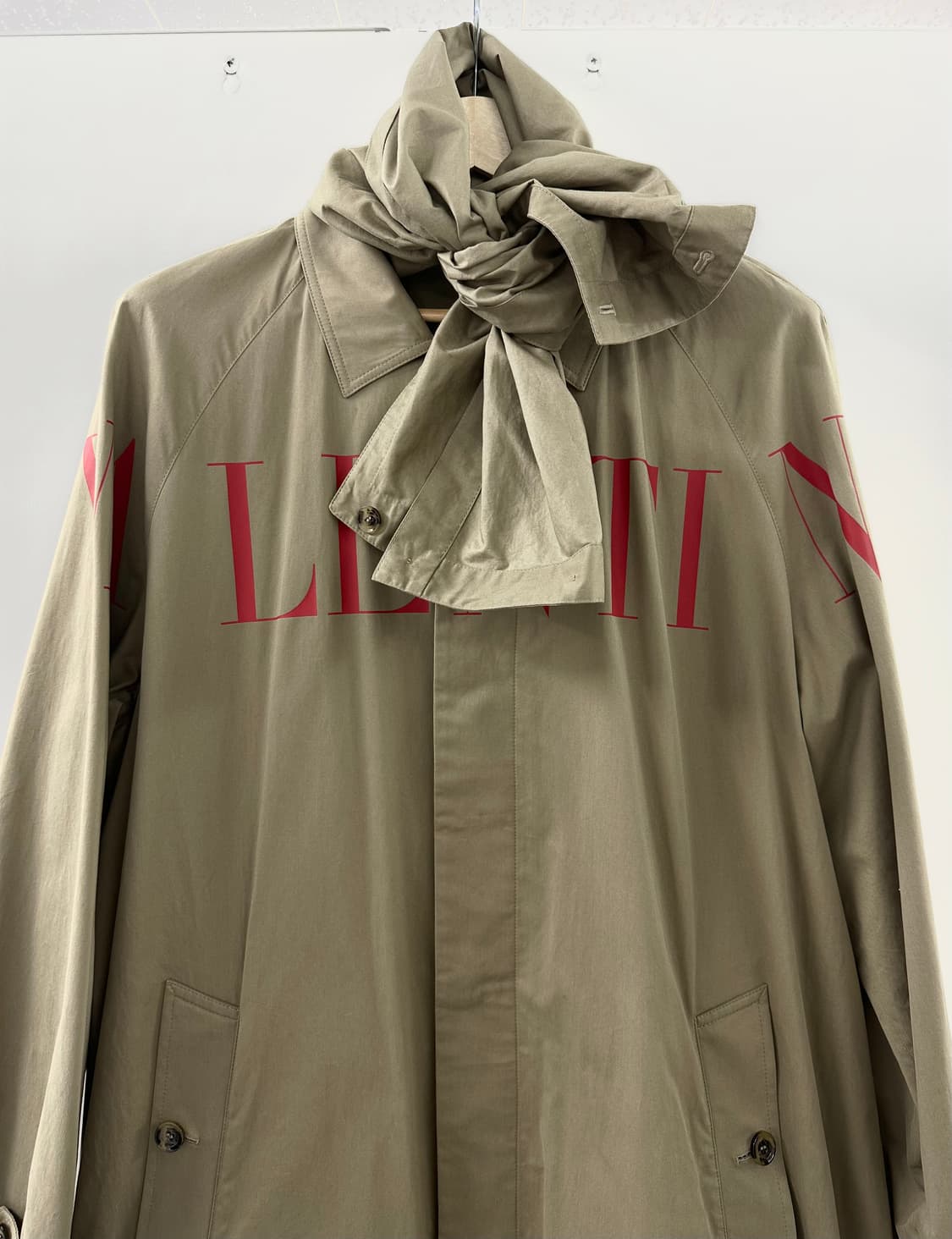 발렌티노 남성 로고 트렌치 코트 (베이지 50/L, 신품급) 상품이미지6