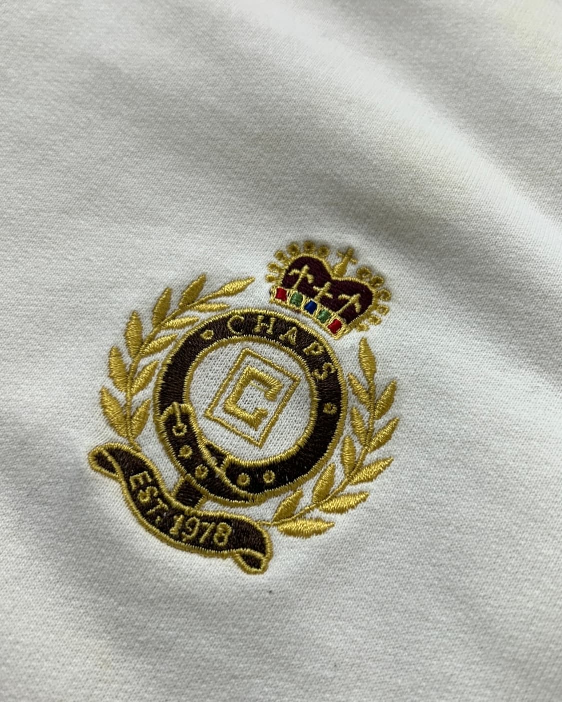 챕스 자수로고 베이지 후드집업 상품이미지4