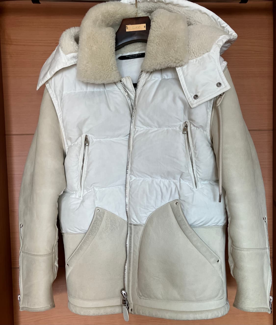 알렉산더 맥퀸 무스탕 패딩 상품이미지2