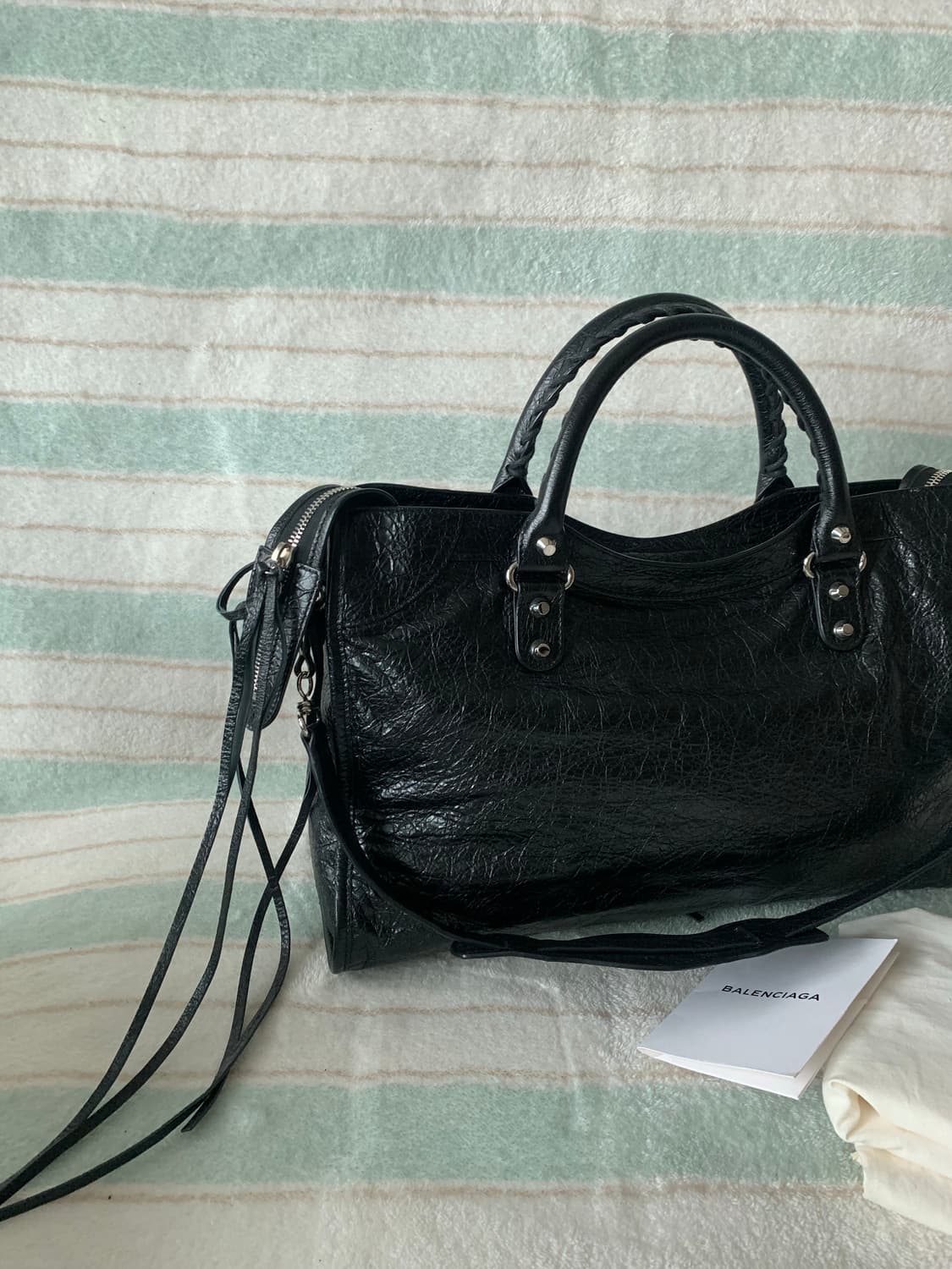 발렌시아가 시티백 모터백 미듐 정품 블랙 상품이미지7