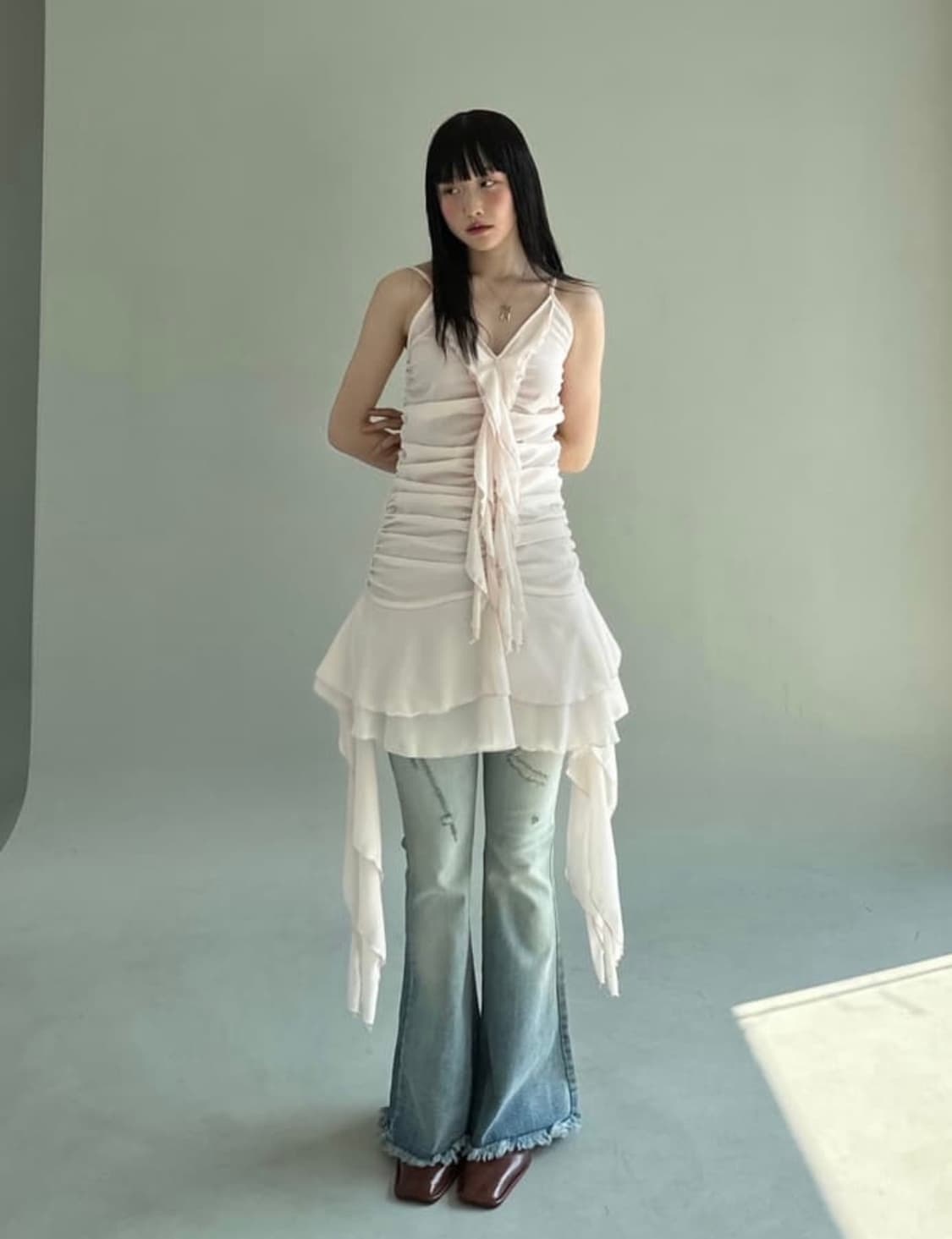 뉴얼린 벨 셔링 쉬폰 언발란스 드레스 피치핑크 상품이미지1