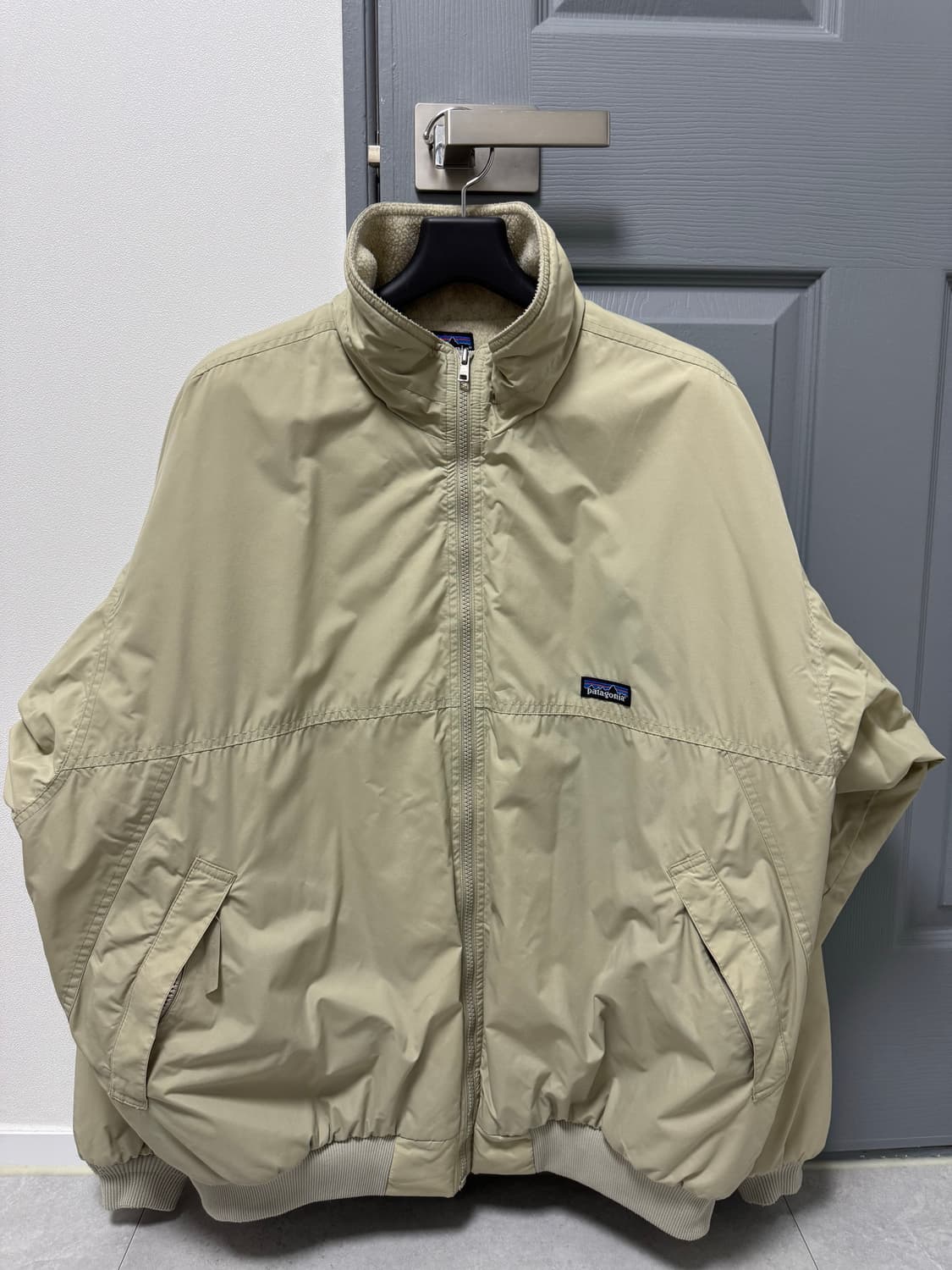 파타고니아 쉘드 신칠라 봄버 자켓  상품이미지1