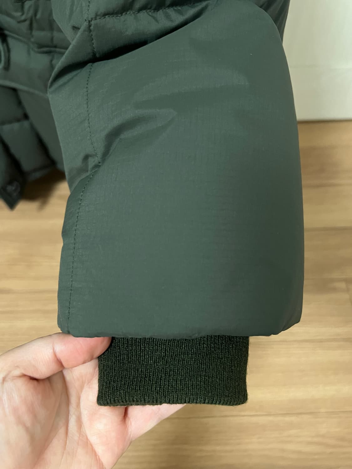 아웃스탠딩 카라코람 패딩 M 상품이미지4