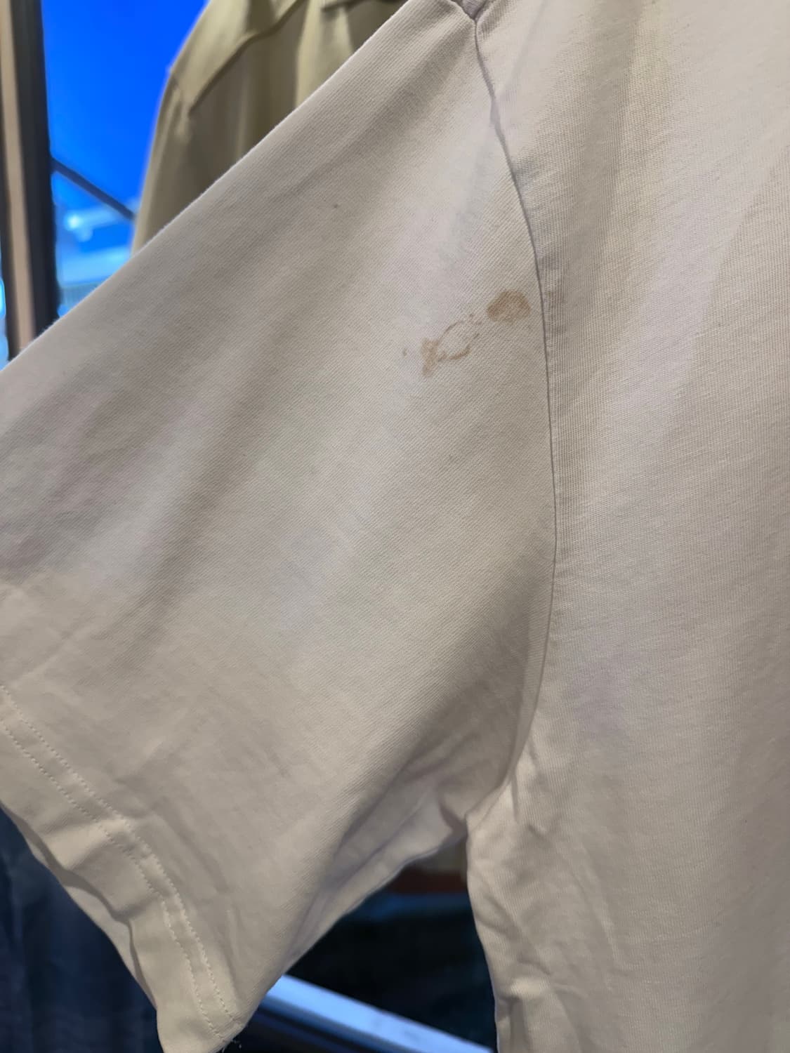 루이비통 페이스 로고 반팔 티셔츠 상품이미지2