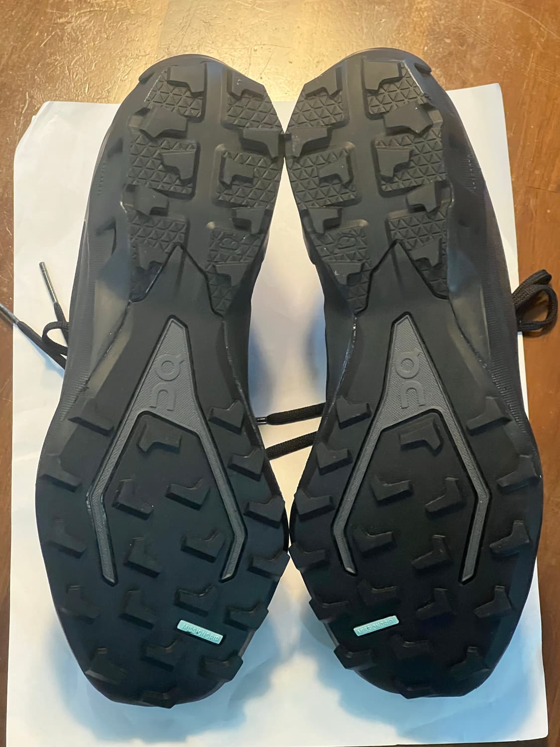 [ W235 ] 파프 온러닝 클라우드 벤쳐 피크 올 블랙 상품이미지4