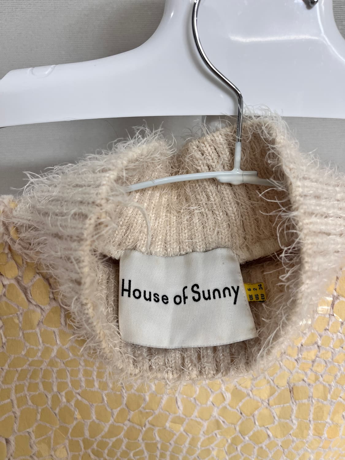 하우스오브써니 반팔 앙고라 뱀피 니트 옐로우 연말 상품이미지2