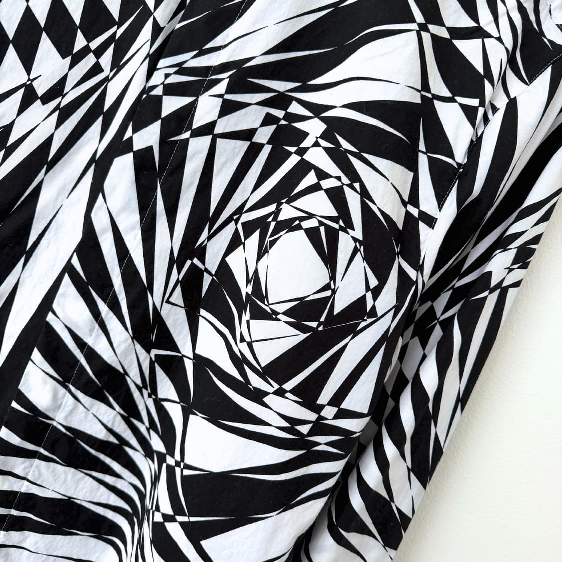 베르사체 H&M 콜라보 기하학 지브라 셔츠 상품이미지6