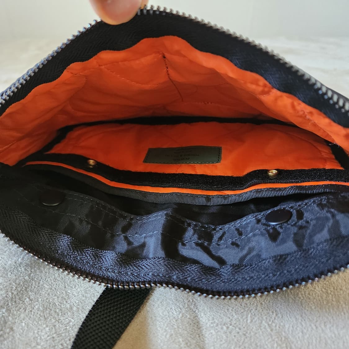 요시다 포터 Porter 포스 숄더백 블랙 상품이미지8