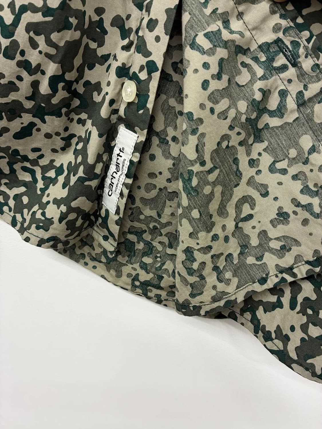 칼하트 카모플라쥬 코튼 반팔 셔츠 PN9796 상품이미지4