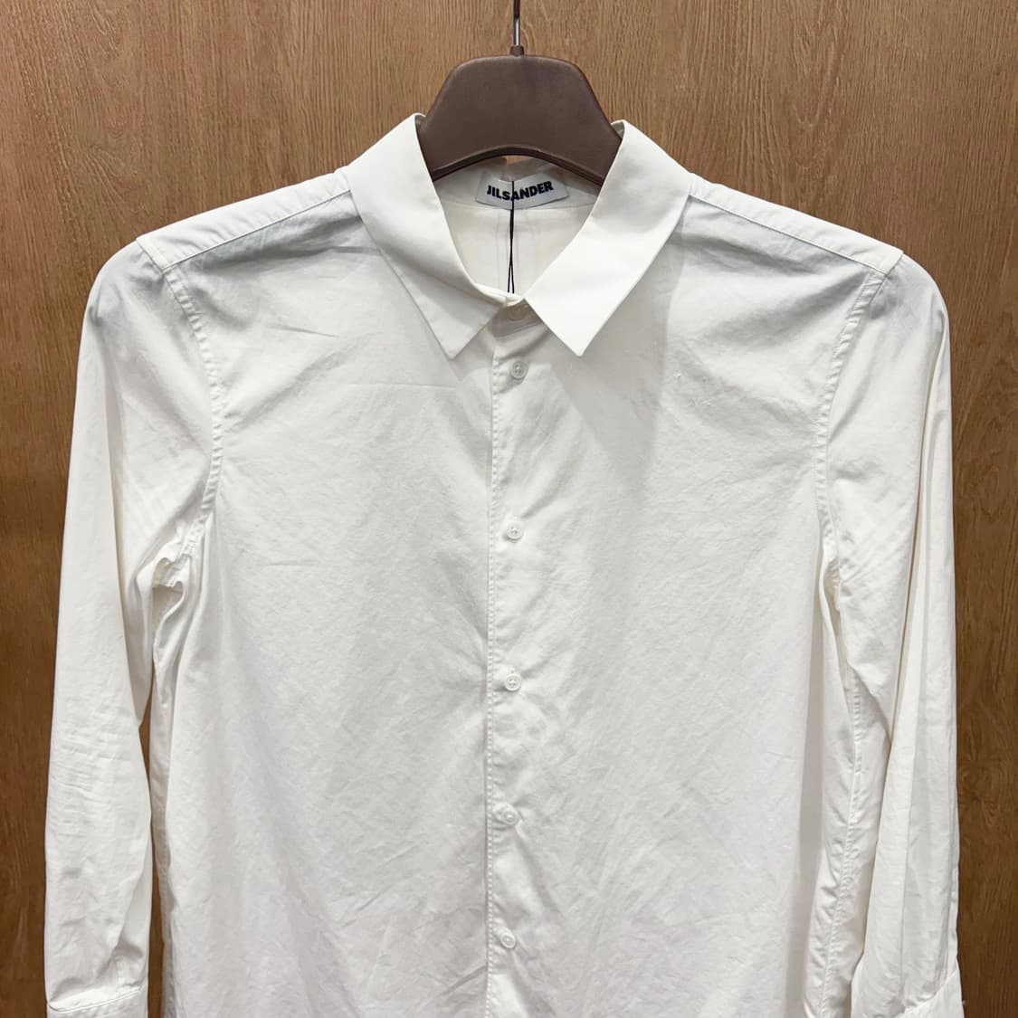 질샌더 코튼 긴팔 셔츠 무지 히든 버튼업 후면 핀턱 디테일 루즈핏 화이트 상품이미지4