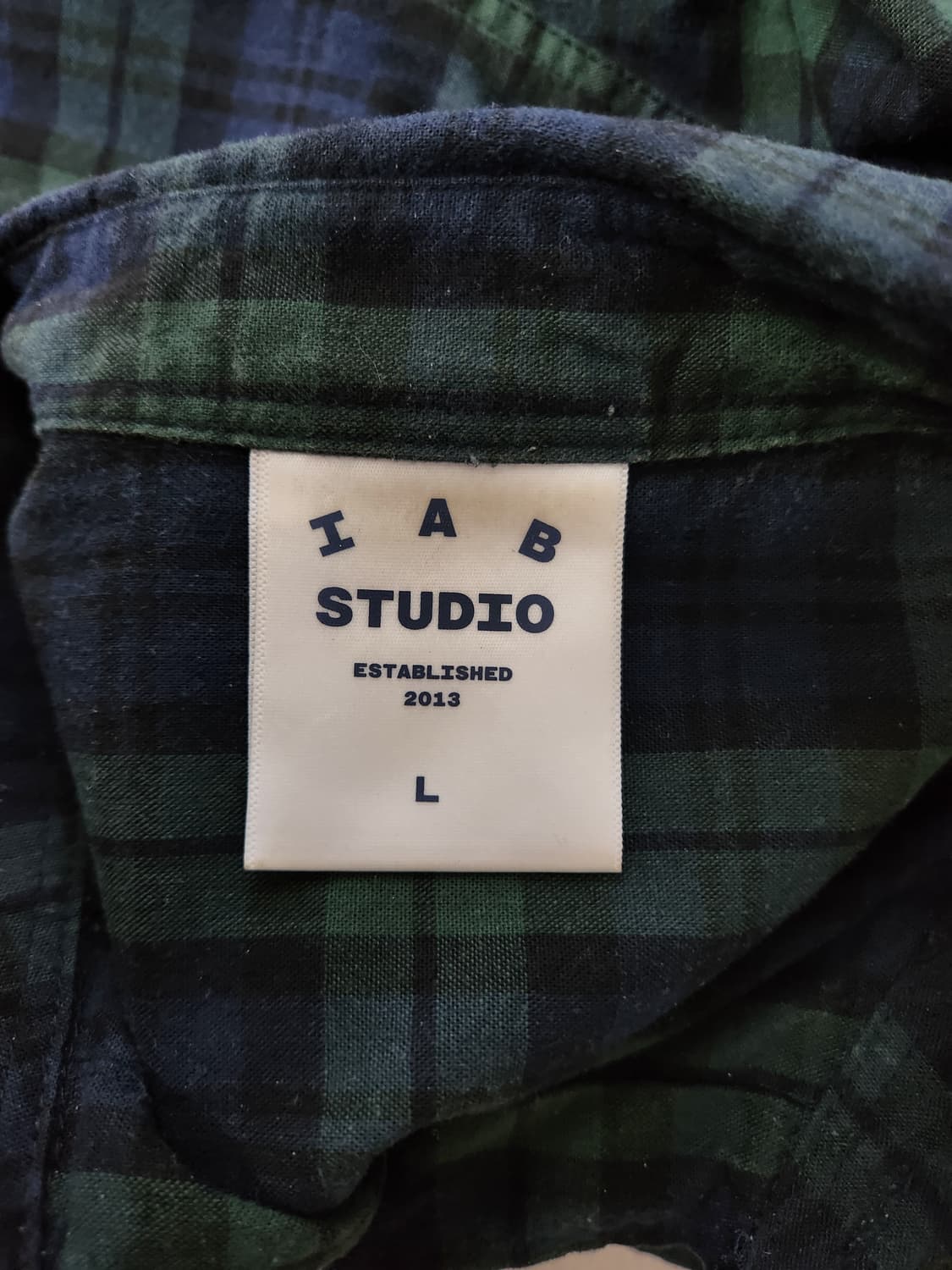 아이앱스튜디오 블랙 타탄 셔츠 상품이미지4