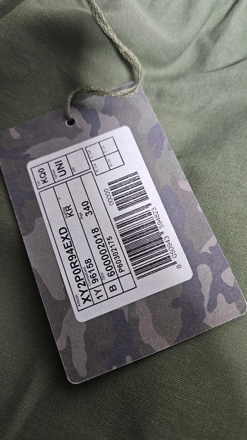 발렌티노 네온 VLTN 파우치백 가방 클러치백 상품이미지9