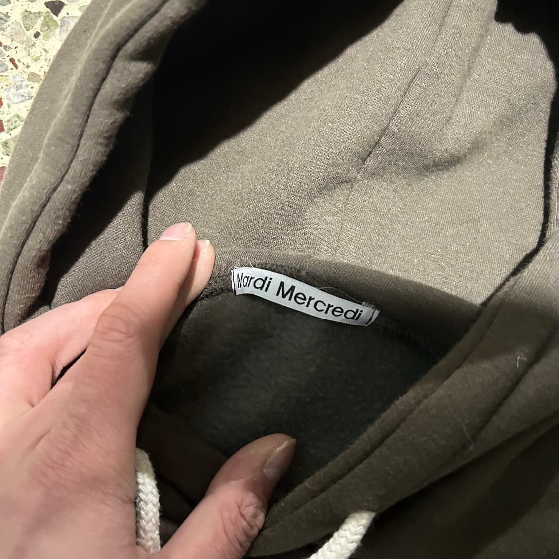 마르디 메크르디(Mardi Mercredi) 브라운 후드티 상품이미지4