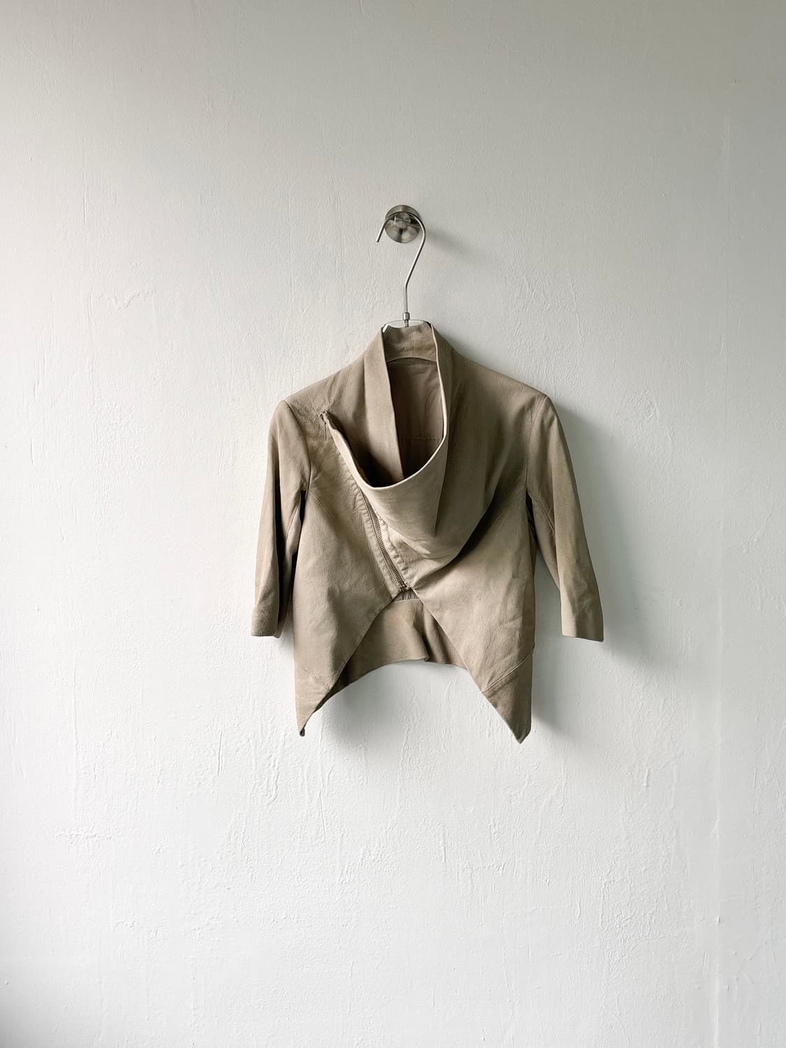 릭오웬스 드레이프 카울 넥 램스킨 자켓  상품이미지1